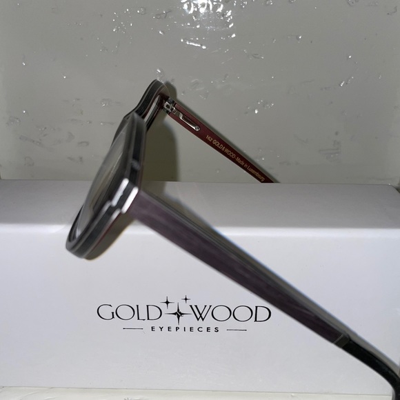 Gold & Wood Dea 01.03 - Picture 2 of 2